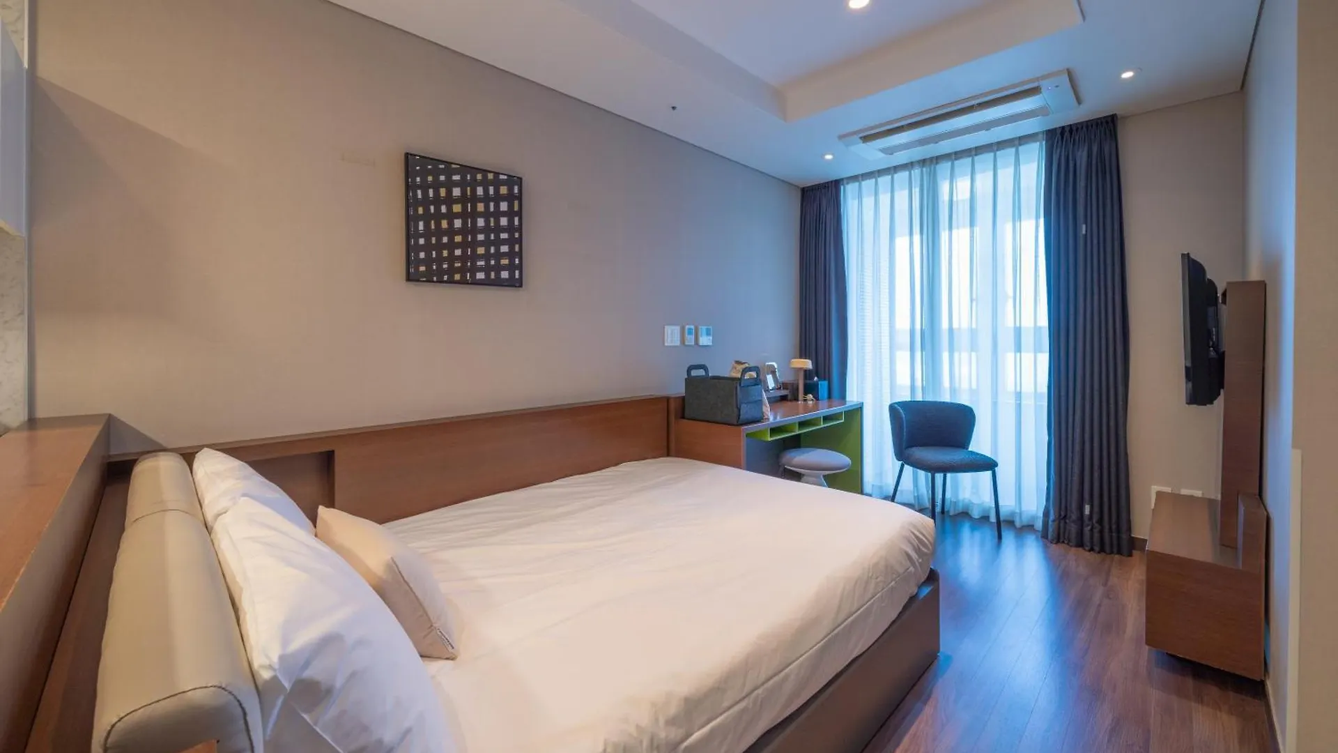 Urbanstay Haeundae Station 부산광역시 0*,