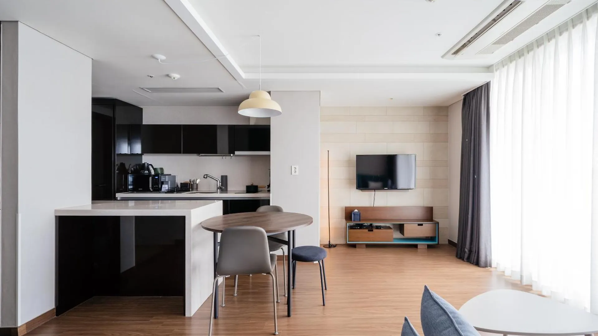Urbanstay Haeundae Station Pusan