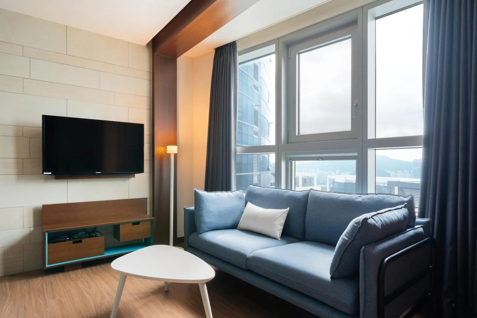 Apartment Urbanstay Haeundae Station Busan South Korea